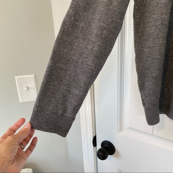Jos A Bank 1905 Gray Sweater Size XL - Picture 5 of 7
